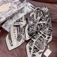 🆕 Dior ❤【️巴黎地图】140*140 双面同色丝绒方巾🉐️LAN DE 价🉐️ARIS 巴黎地图 这款方巾饰 🆕 Dior ❤【️巴黎地图】140*140 双面同色丝绒方巾🉐️LAN DE 价🉐️ARIS 巴黎地图 这款方巾饰