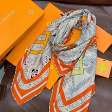 🆕 LV x TM 140披肩 【140顶级丝绒双面同色披肩】 本款L Multicolor披肩出自路易威登与知名日本 🆕 LV x TM 140披肩 【140顶级丝绒双面同色披肩】 本款L Multicolor披肩出自路易威登与知名日本