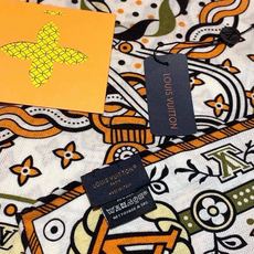 🆕 LV x TM 140披肩 【140顶级丝绒双面同色披肩】 本款L Multicolor披肩出自路易威登与知名日本 🆕 LV x TM 140披肩 【140顶级丝绒双面同色披肩】 本款L Multicolor披肩出自路易威登与知名日本