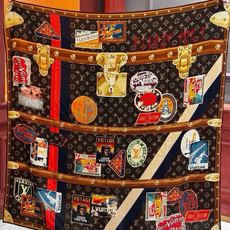 🆕 【LV】上新❤️ 路易威登 一款值得品细节的高货 抠细节,从一个小块的配色去打败市场货 140方巾 二个配色 🆕 【LV】上新❤️ 路易威登 一款值得品细节的高货 抠细节,从一个小块的配色去打败市场货 140方巾 二个配色