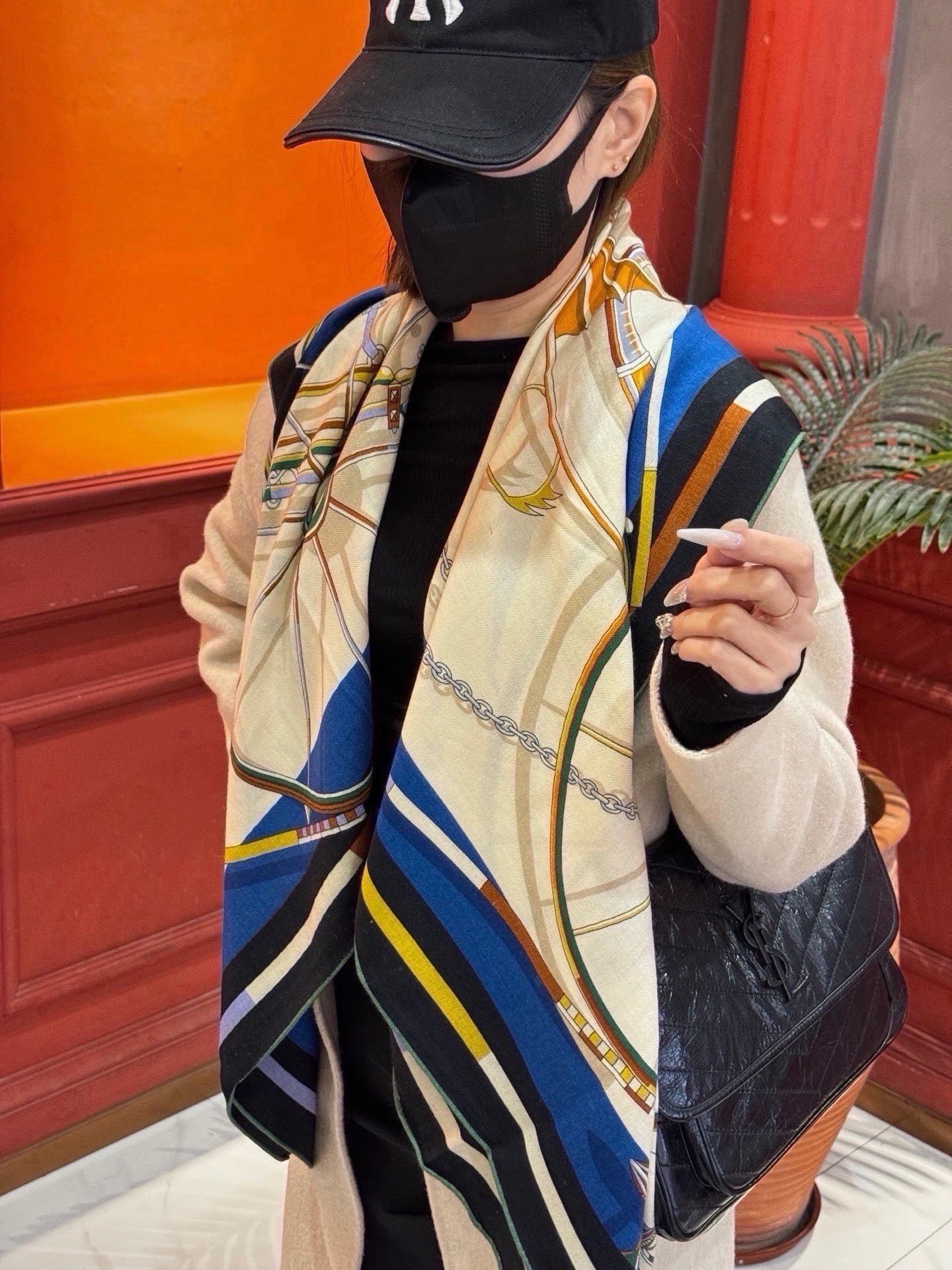 🆕 ❄️【双面同色】原单爱马仕140cm丝绒方巾💕 《平衡马车》，没有体验过野村大辅的豪华马车，就不算拥有丰富的人生经历