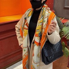 🆕 【双面同色】原单爱马仕140cm丝绒方巾💕 甜蜜的鞍具,装饰家芳登和佩西耶设计的一款餐盘增添骑士般的浪漫气息,该餐 🆕 【双面同色】原单爱马仕140cm丝绒方巾💕 甜蜜的鞍具,装饰家芳登和佩西耶设计的一款餐盘增添骑士般的浪漫气息,该餐
