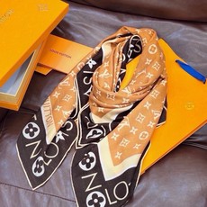 🆕 MONOGRAM INFINITY 140丝绒方巾 【140顶级丝绒双面同色】 Monogram Infinit 🆕 MONOGRAM INFINITY 140丝绒方巾 【140顶级丝绒双面同色】 Monogram Infinit