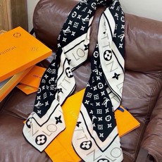 🆕 MONOGRAM INFINITY 140丝绒方巾 【140顶级丝绒双面同色】 Monogram Infinit 🆕 MONOGRAM INFINITY 140丝绒方巾 【140顶级丝绒双面同色】 Monogram Infinit