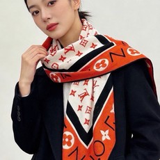 🆕 MONOGRAM INFINITY 140丝绒方巾 【140顶级丝绒双面同色】 Monogram Infinit 🆕 MONOGRAM INFINITY 140丝绒方巾 【140顶级丝绒双面同色】 Monogram Infinit