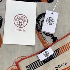 🆕 爱马仕(Hermes)【💗】 | “马具故事的诗意回顾”140披肩 【上新❤️】 永远秉承高品质 手工卷边羊绒和 🆕 爱马仕(Hermes)【💗】 | “马具故事的诗意回顾”140披肩 【上新❤️】 永远秉承高品质 手工卷边羊绒和