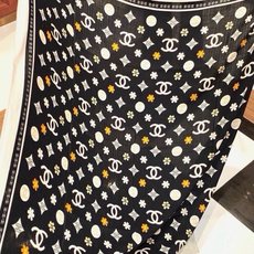 🆕 香奈儿上新❤️ 【Chanel】 经典茶花优雅Coco风,Chanel最新丝绒大方巾~气质到骨子里,香奶奶新一 🆕 香奈儿上新❤️ 【Chanel】 经典茶花优雅Coco风,Chanel最新丝绒大方巾~气质到骨子里,香奶奶新一