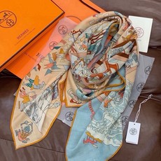 🆕 “马术学院”140双面同色丝绒披肩~Hermes 手工卷边丝绒方巾(30%桑蚕丝70%羊绒) 这款爱马仕的经典单 🆕 “马术学院”140双面同色丝绒披肩~Hermes 手工卷边丝绒方巾(30%桑蚕丝70%羊绒) 这款爱马仕的经典单