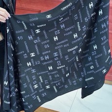 🆕 上新❤️ 【Chanel】 经典茶花优雅Coco风,Chanel最新菱格丝绒大方巾~气质到骨子里,香奶奶新一季 🆕 上新❤️ 【Chanel】 经典茶花优雅Coco风,Chanel最新菱格丝绒大方巾~气质到骨子里,香奶奶新一季