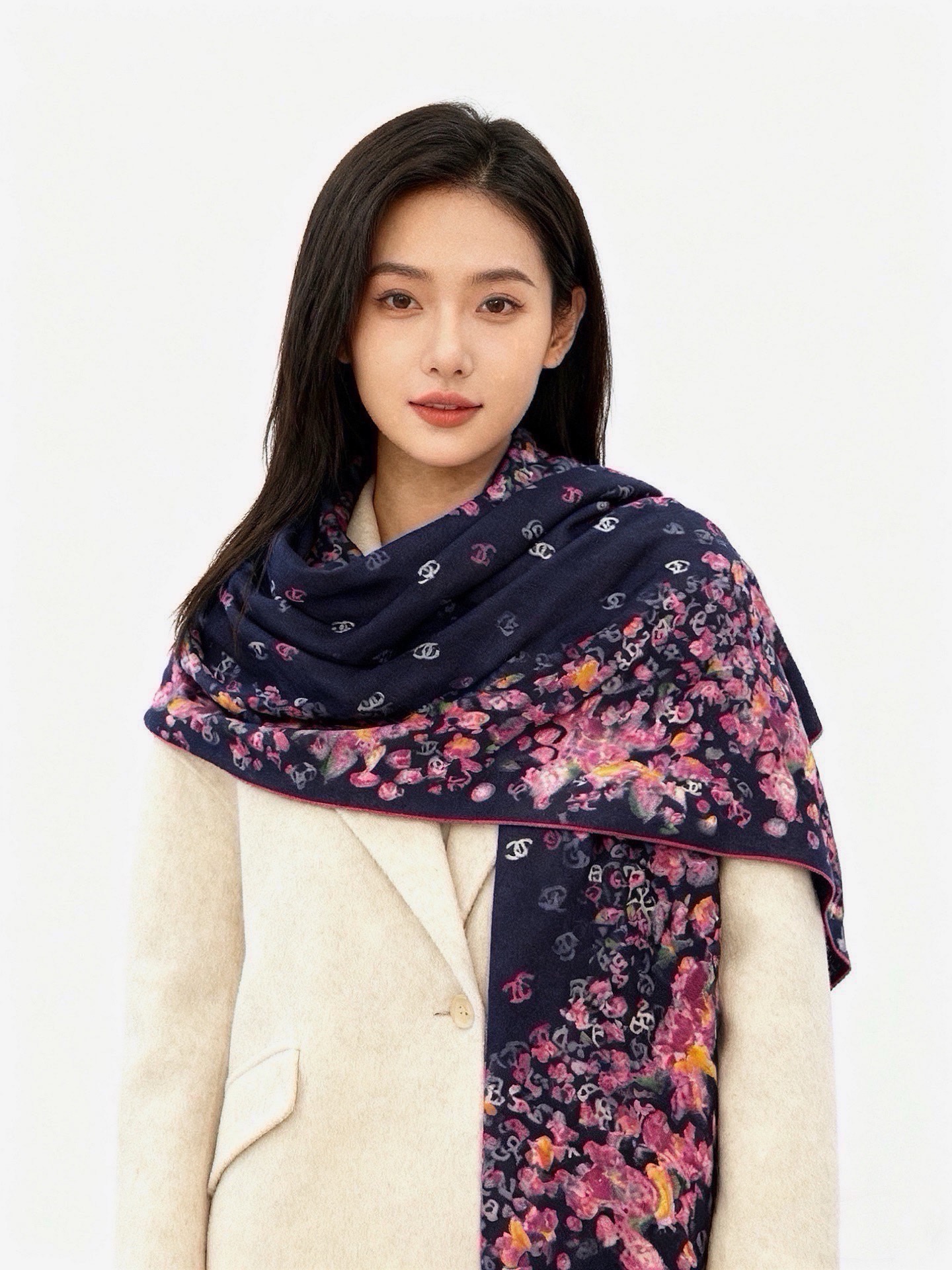 🆕  🌸·春日碎花 Chanel 140丝绒双面披肩 新款碎花花披肩 超级有氛围感 135*135cm的大尺寸 配色太好