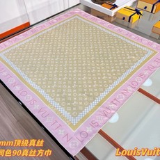 🆕 MONOGRAM SILHOUETTE 90双面丝巾 Monogram Silhouette 方巾为华美桑蚕丝融 🆕 MONOGRAM SILHOUETTE 90双面丝巾 Monogram Silhouette 方巾为华美桑蚕丝融