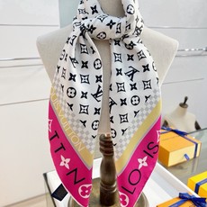 🆕 MONOGRAM SILHOUETTE 90双面丝巾 Monogram Silhouette 方巾为华美桑蚕丝融 🆕 MONOGRAM SILHOUETTE 90双面丝巾 Monogram Silhouette 方巾为华美桑蚕丝融
