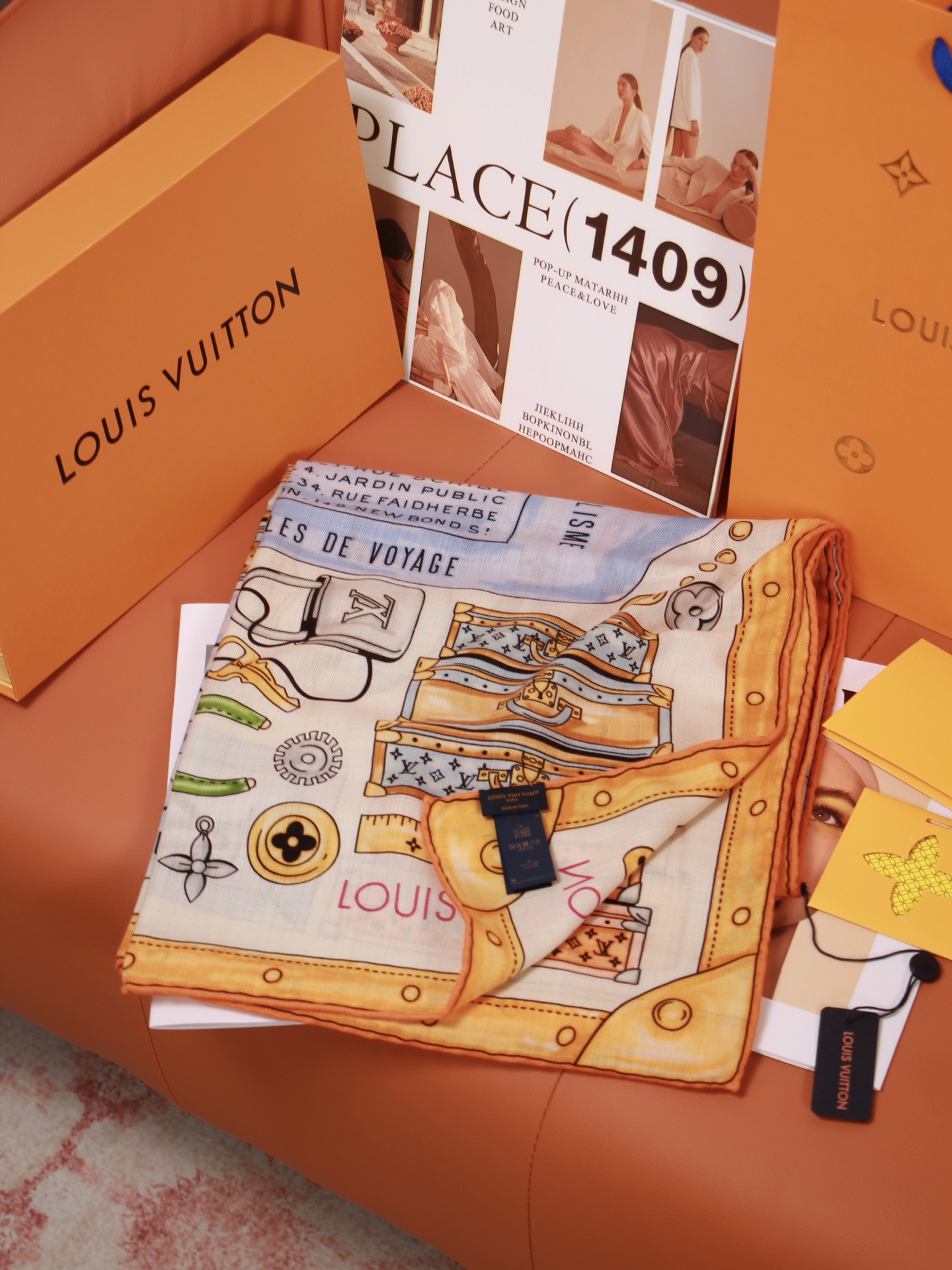 🆕 LV x TM 140披肩 【140顶级丝绒双面同色披肩】 本款L Multicolor披肩出自路易威登与知名日本 🆕 LV x TM 140披肩 【140顶级丝绒双面同色披肩】 本款L Multicolor披肩出自路易威登与知名日本
