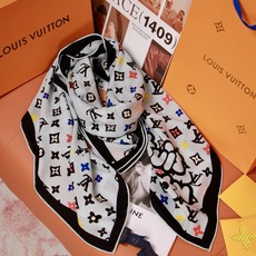 🆕 LV x TM 140披肩 【140顶级丝绒双面同色披肩】 本款L Multicolor披肩出自路易威登与知名日本 🆕 LV x TM 140披肩 【140顶级丝绒双面同色披肩】 本款L Multicolor披肩出自路易威登与知名日本