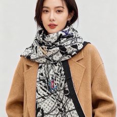 🆕 LV x TM 140披肩 【140顶级丝绒双面同色披肩】 本款L Multicolor披肩出自路易威登与知名日本 🆕 LV x TM 140披肩 【140顶级丝绒双面同色披肩】 本款L Multicolor披肩出自路易威登与知名日本