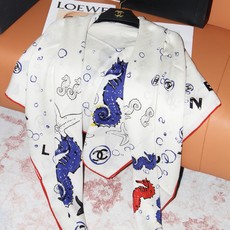 🆕 Chanel 🌊✨🐚💙Coco Beach 140双面丝绒披肩 26秋冬新品~ 被它的印花治愈,Coco Bea 🆕 Chanel 🌊✨🐚💙Coco Beach 140双面丝绒披肩 26秋冬新品~ 被它的印花治愈,Coco Bea