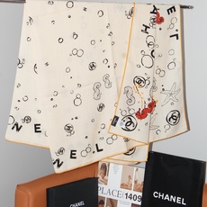 🆕 Chanel 🌊✨🐚💙Coco Beach 140双面丝绒披肩 26秋冬新品~ 被它的印花治愈,Coco Bea 🆕 Chanel 🌊✨🐚💙Coco Beach 140双面丝绒披肩 26秋冬新品~ 被它的印花治愈,Coco Bea