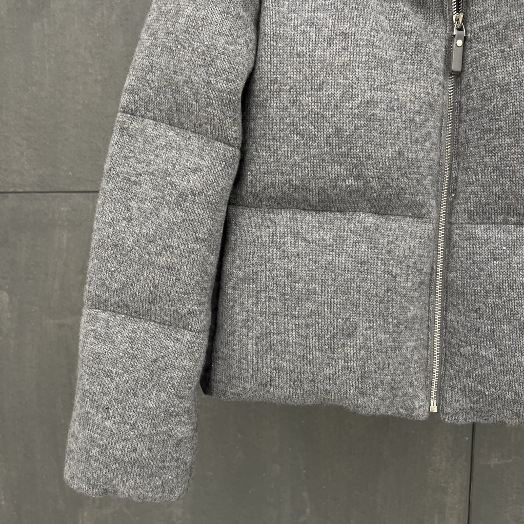 Cashmere Blend Knit Scarf with Goose Down Filling and Lambskin Trim 4 i1755933841 7694 3