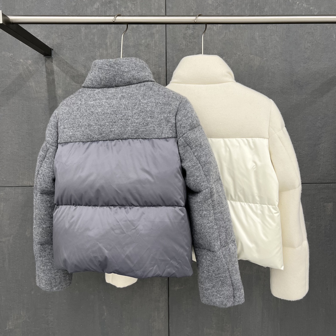 Cashmere Blend Knit Scarf with Goose Down Filling and Lambskin Trim 5 i1755933841 8539 1