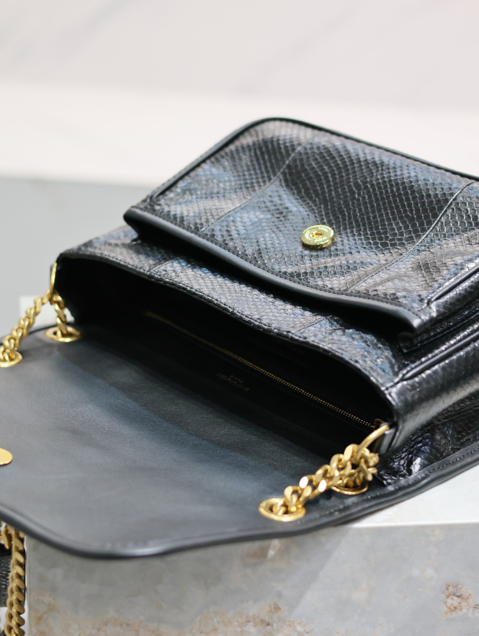 Saint Laurent Handbag Collection 8