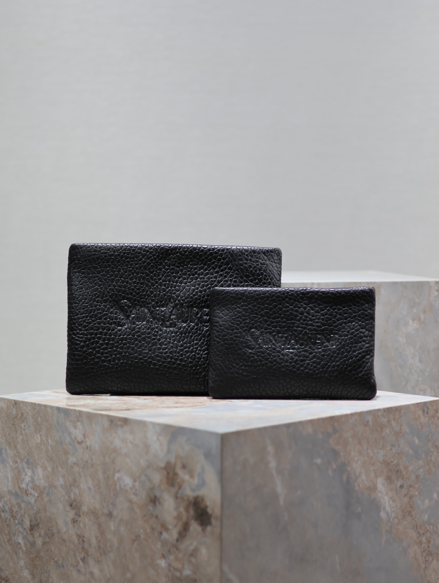 Bolso de mano de piel de oveja para hombre con textura de piel de elefante_ 23/30cm disponible