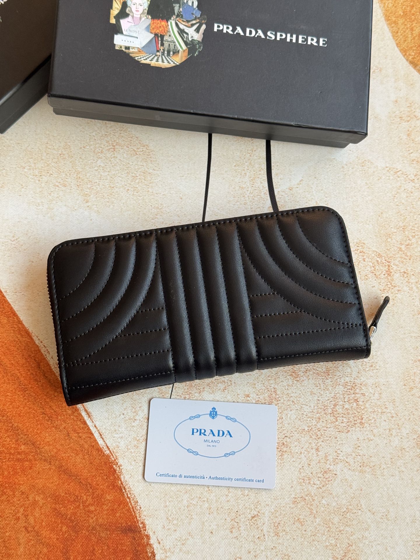 ZPクラシック小型単拉ファスナー財布 - イタリア製牛皮使用