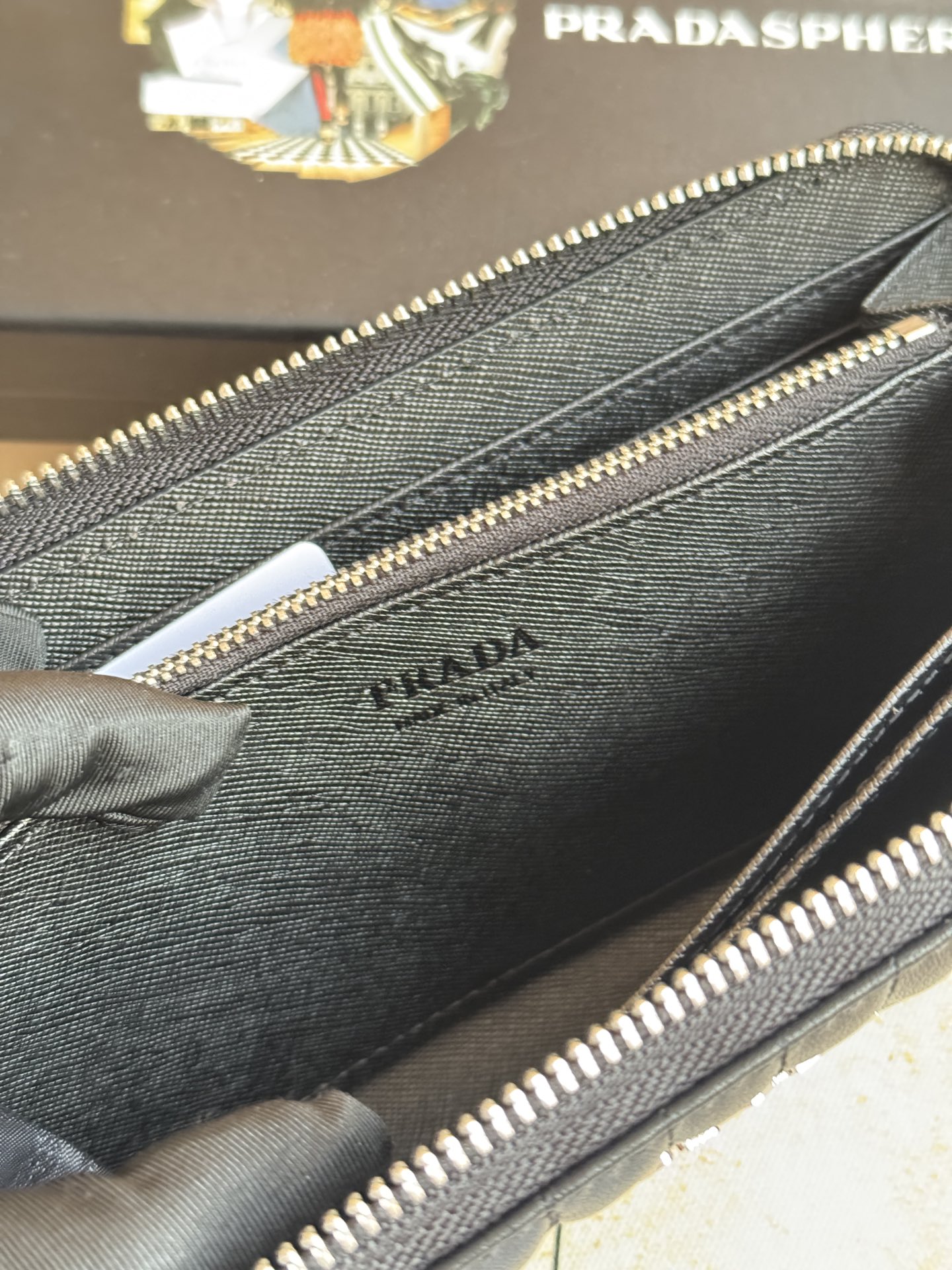 ZPクラシック小型単拉ファスナー財布 - イタリア製牛皮使用