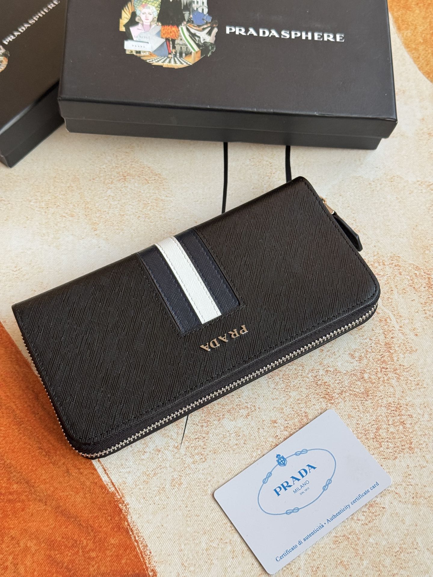 ZPクラシック単拉链財布 - 高級イタリアンレザー製