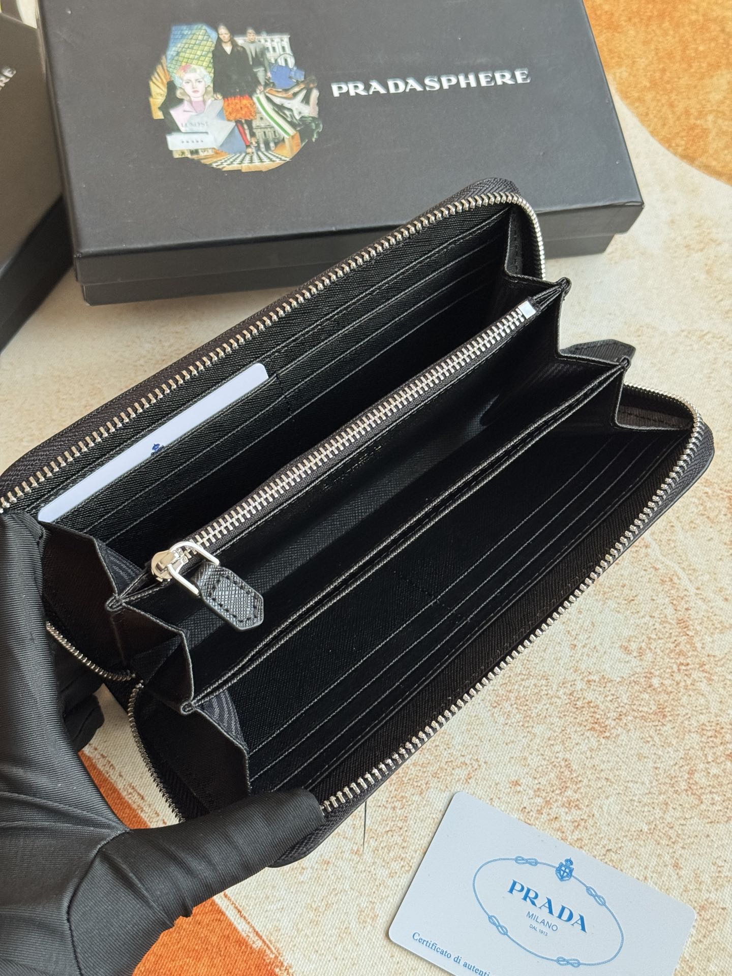 ZPクラシック小型単拉链財布 - イタリア製高品質レザー