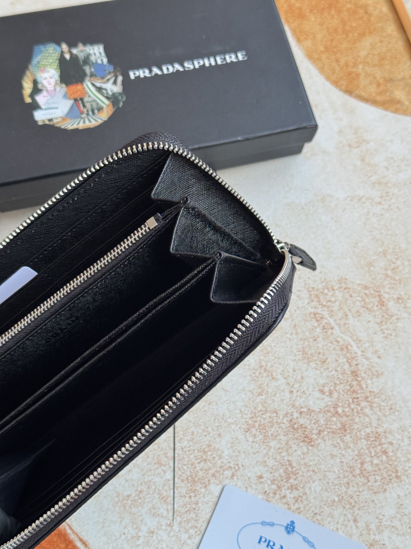 ZPクラシック小型単拉链財布 - イタリア製高品質レザー