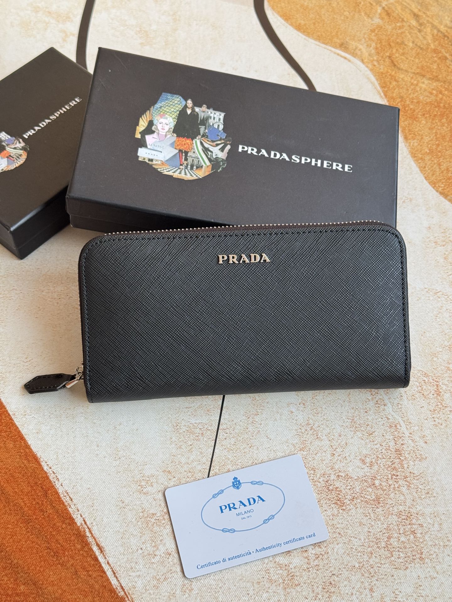 ZPクラシック小型ラウンドファスナー財布 - シンプルでスタイリッシュなデザイン