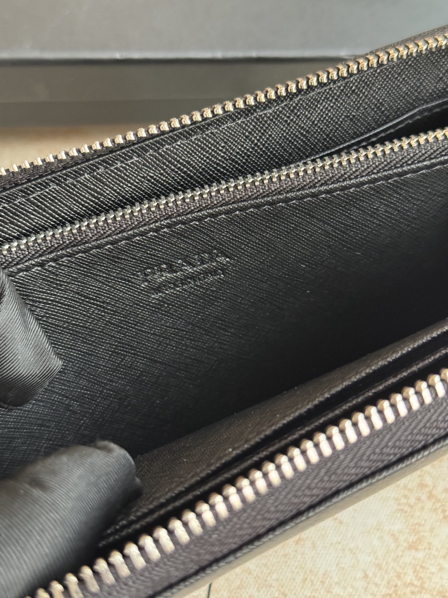 ZPクラシック小型単ラウンドファスナー財布 ブルー