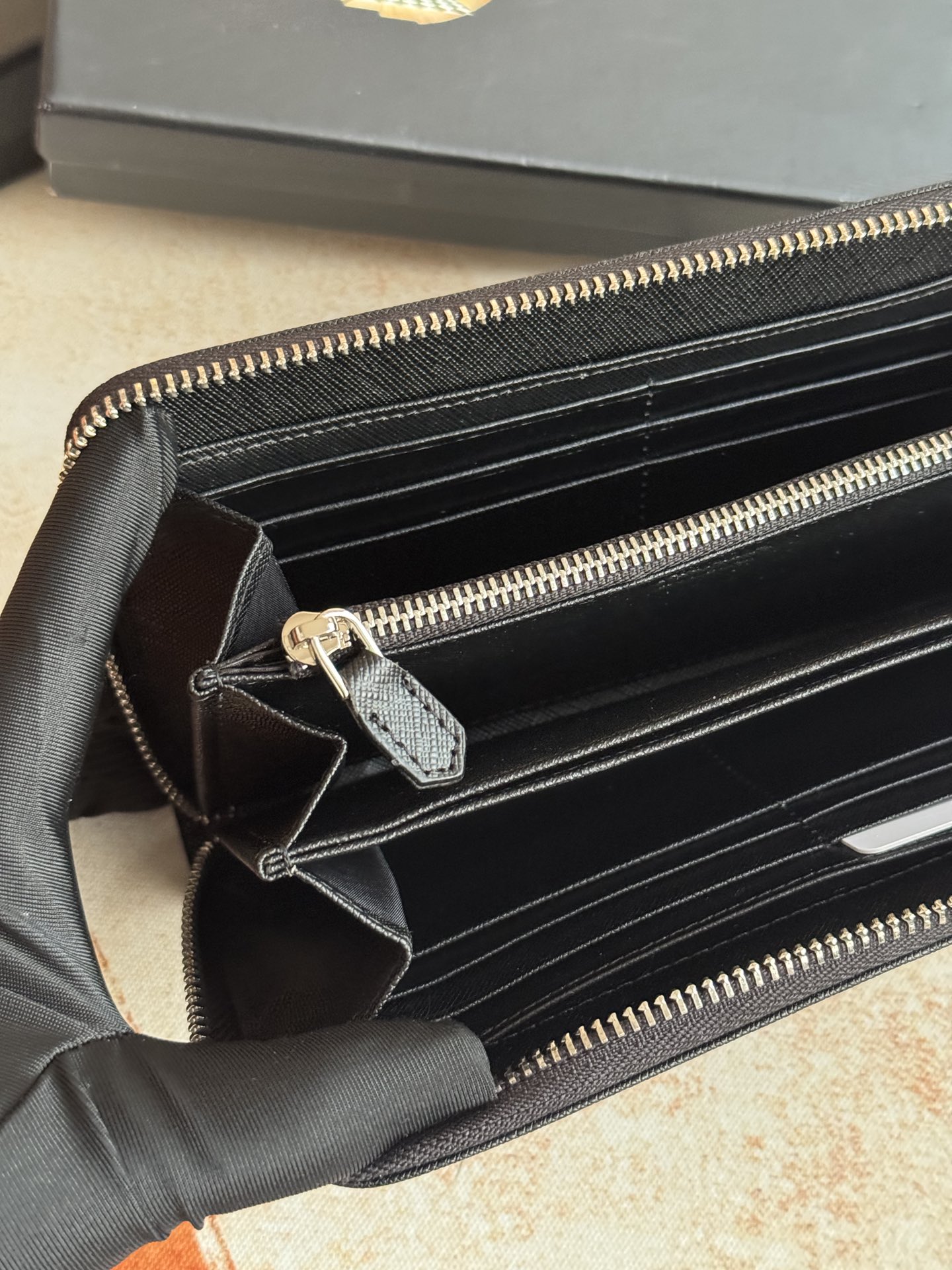 ZPクラシック小型単ラウンドファスナー財布 ブルー