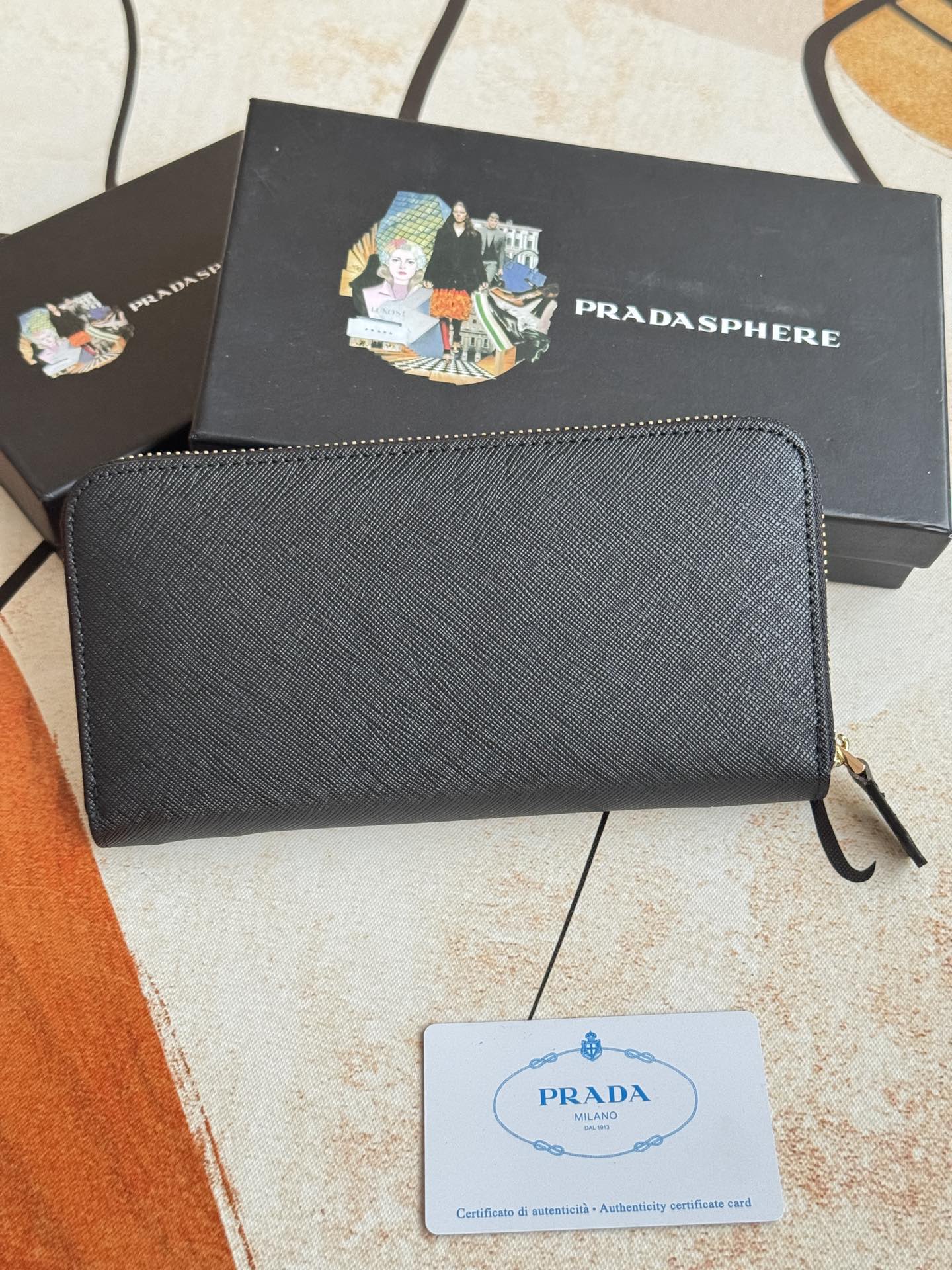 ZPクラシック小型単拉ファスナー財布 - イタリア製牛皮使用