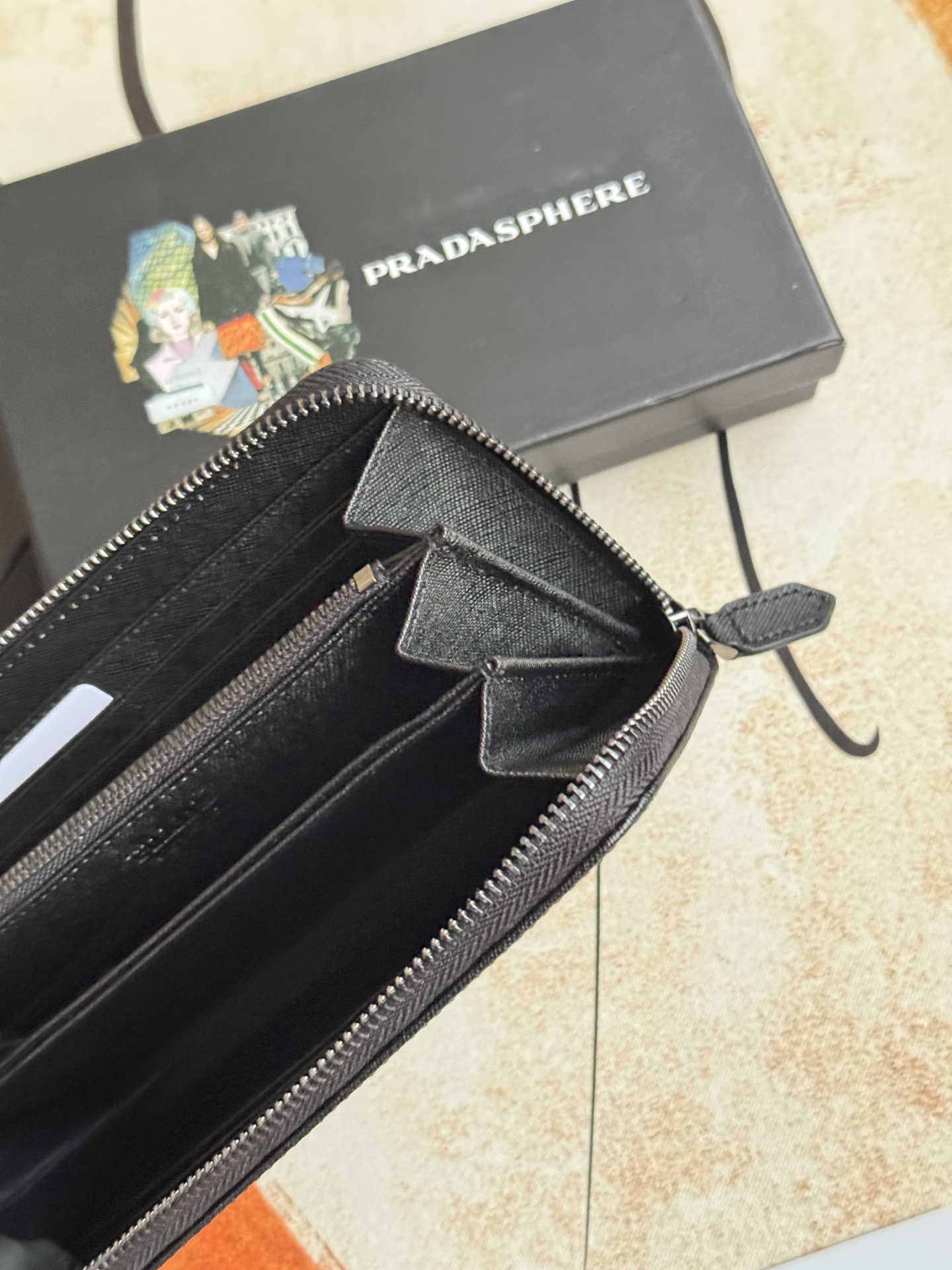 ZPクラシック小型ラウンドジッパー財布 - イタリア製高級牛皮使用