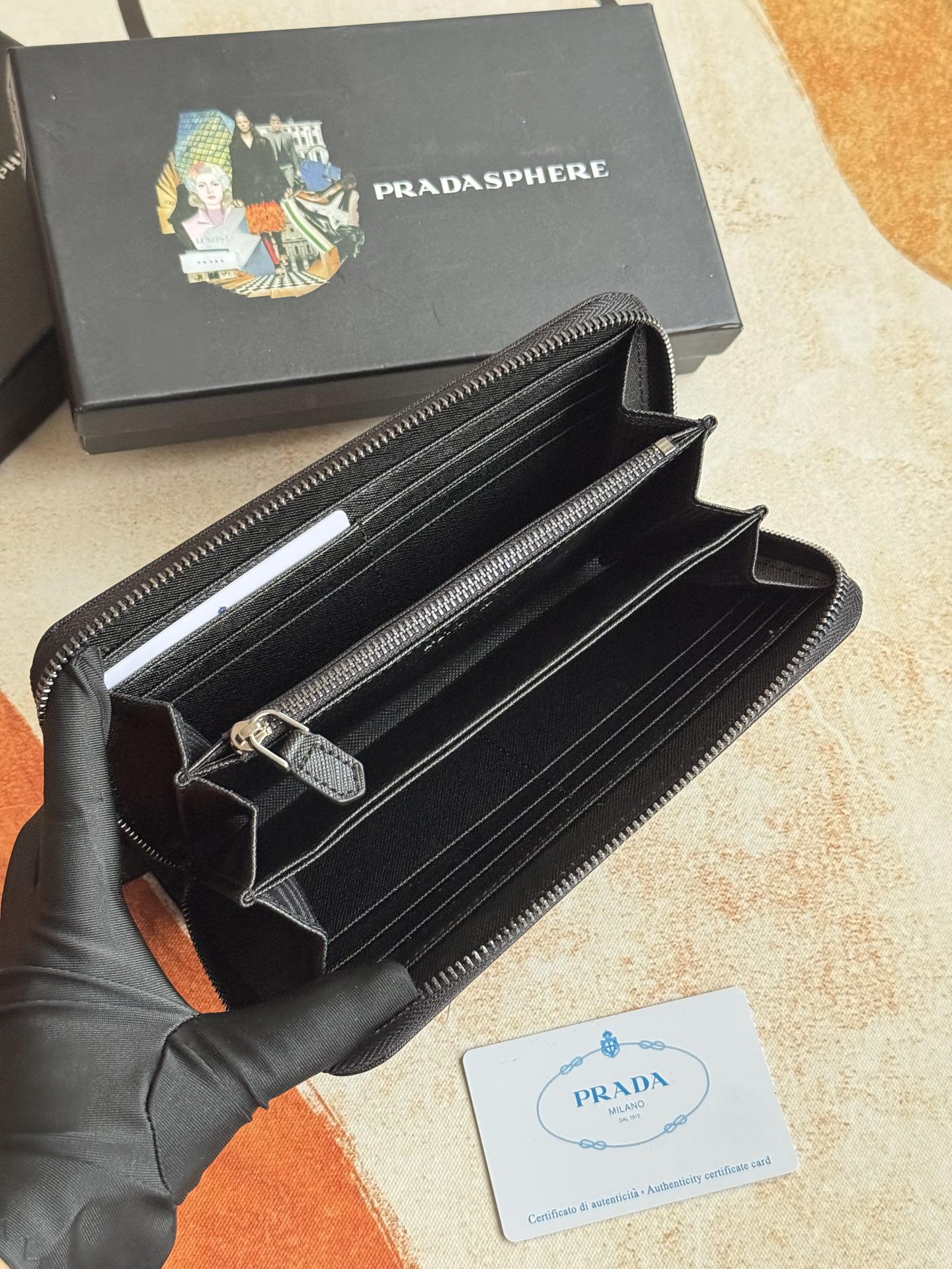 ZPクラシック小型ラウンドジッパー財布 - イタリア製高級牛皮使用