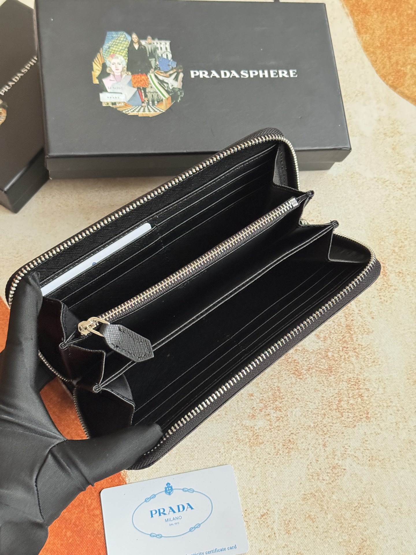 ZPクラシックデザイン小型ラウンドジッパー財布 - イタリア製牛革使用