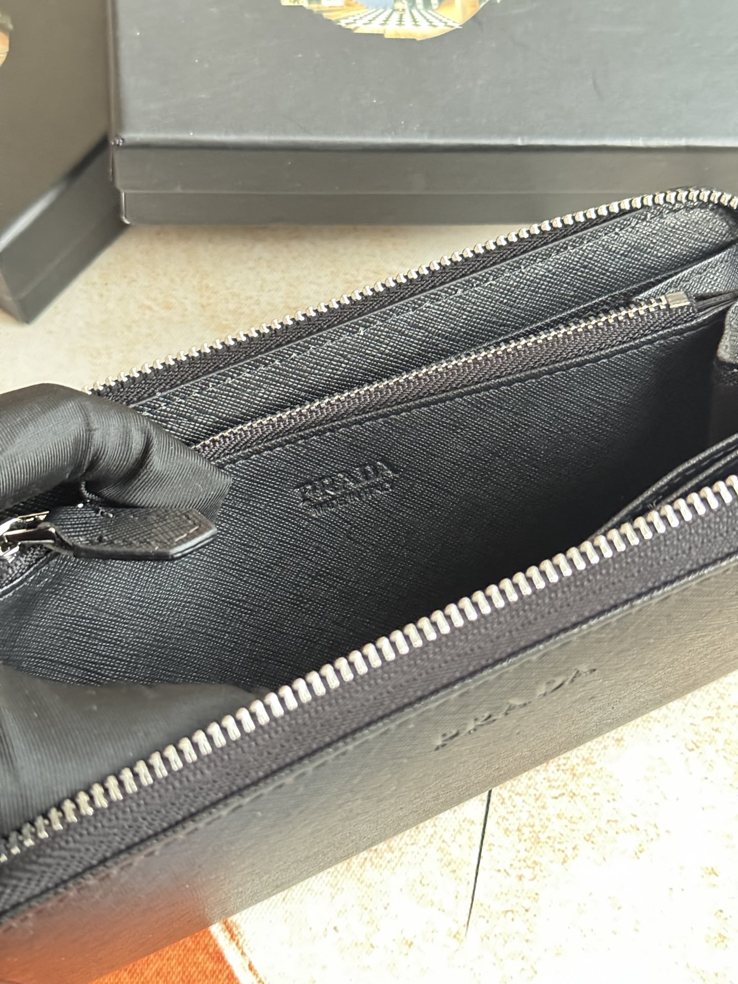 ZPクラシックデザイン小型ラウンドジッパー財布 - イタリア製牛革使用