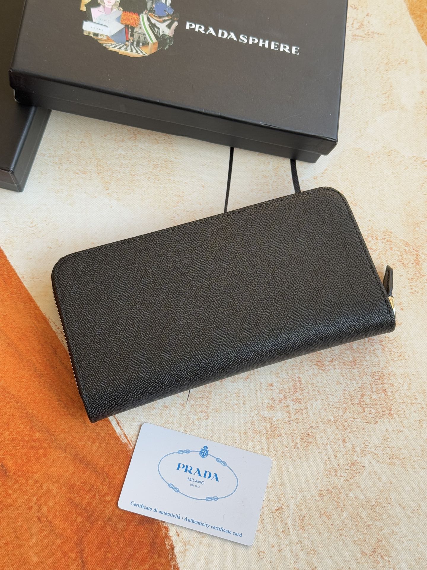 ZPクラシック小型ラウンドジッパー財布 - イタリア製牛革使用