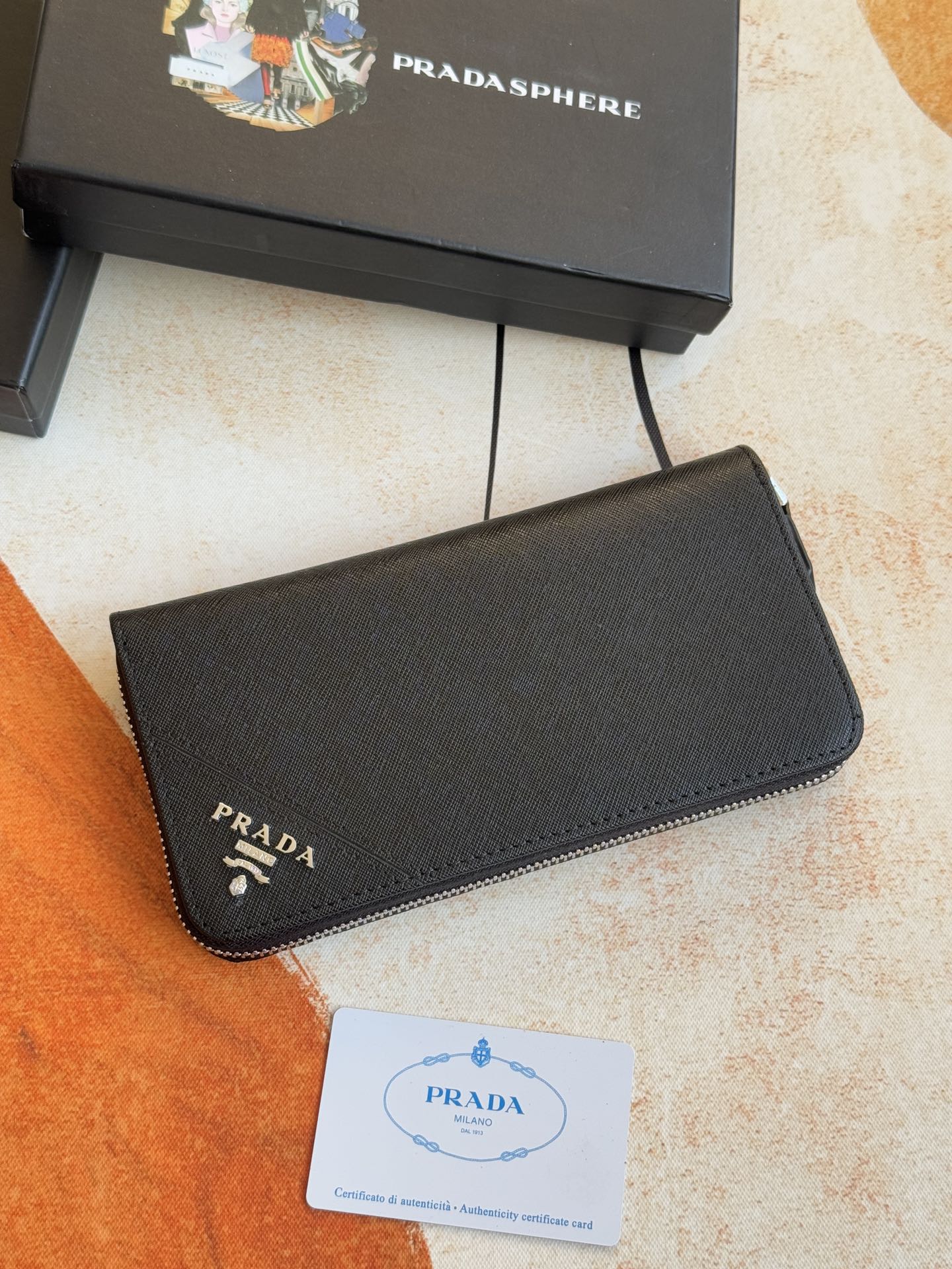 ZPクラシック小型ラウンドジッパー財布 - イタリア製牛革使用