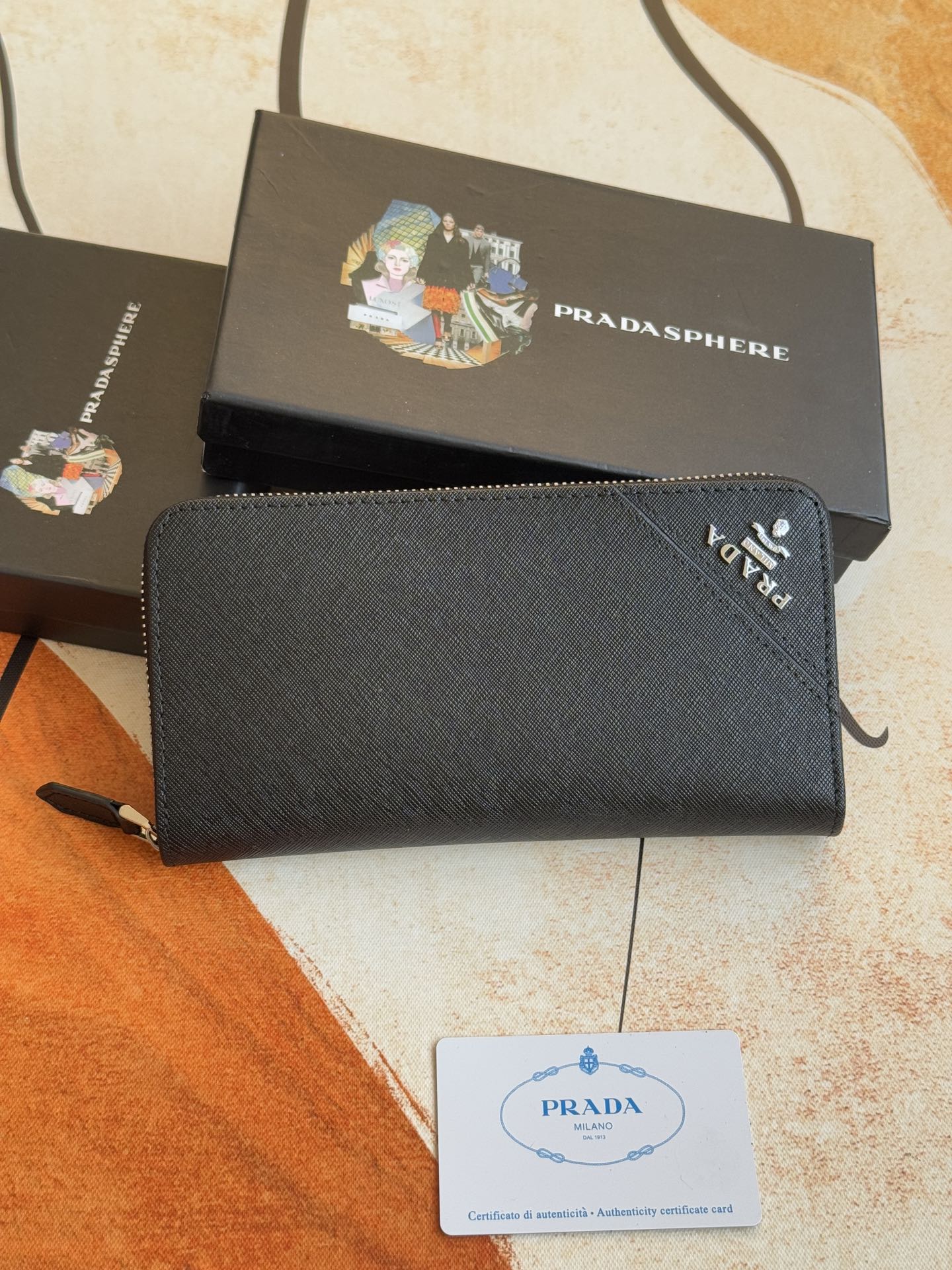 ZPクラシック小型ラウンドジッパー財布 - イタリア製牛革使用