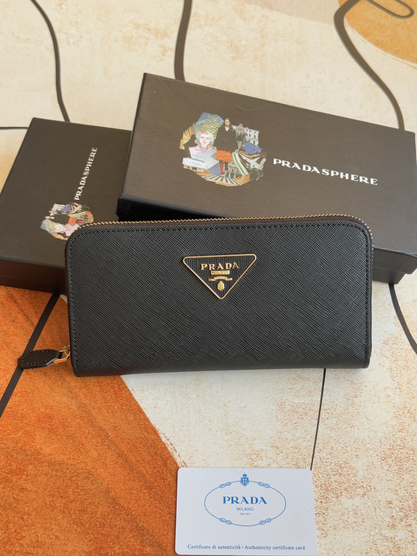 ZPクラシック小型単拉链財布 - イタリア製高級牛皮使用