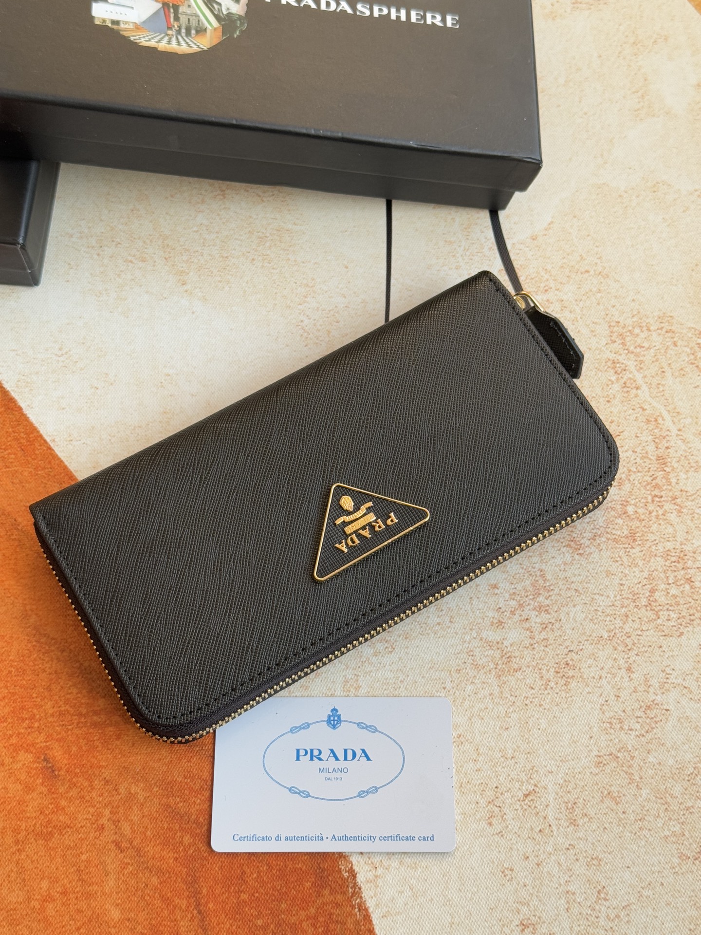 ZPクラシック小型単拉链財布 - イタリア製高級牛皮使用