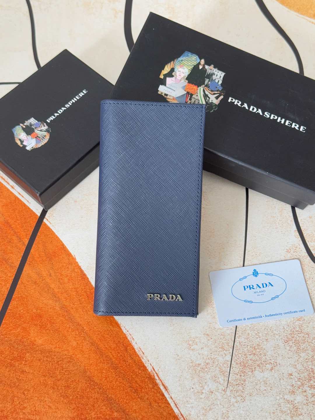 ZPクラシック西装夹財布 - シンプルでスタイリッシュなデザイン