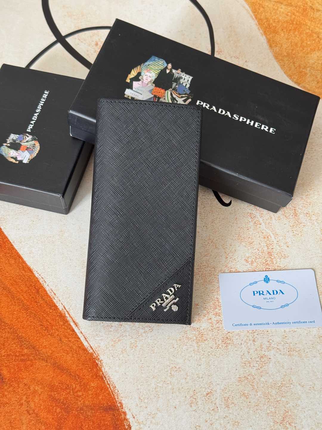 クラシックな西装夹財布 - 上質なイタリア製牛皮使用