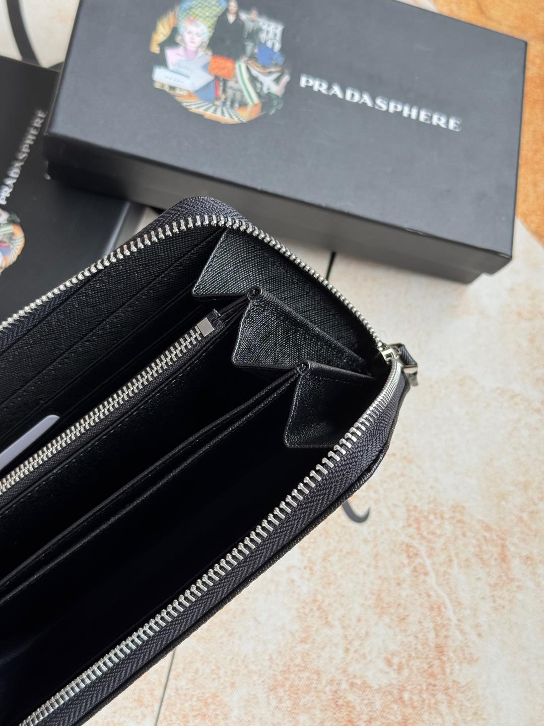 ZPクラシック小型単拉链財布 - イタリア製高級牛皮