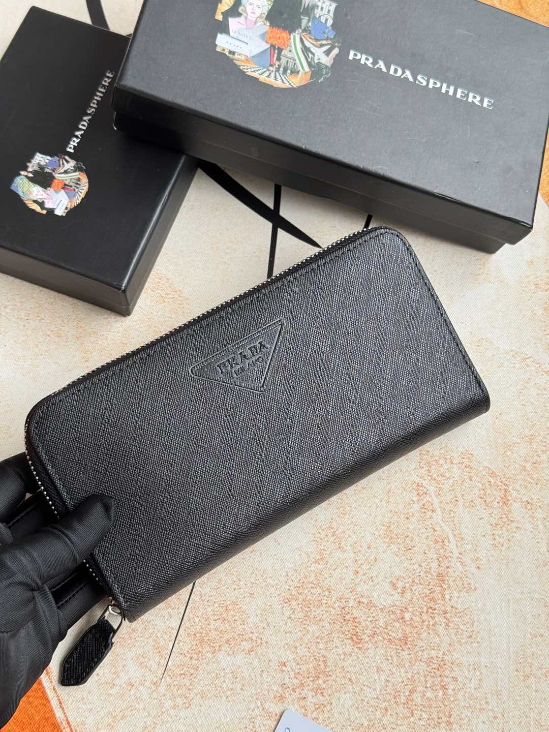 ZPクラシック小型ラウンドファスナー財布 - イタリア製牛皮使用