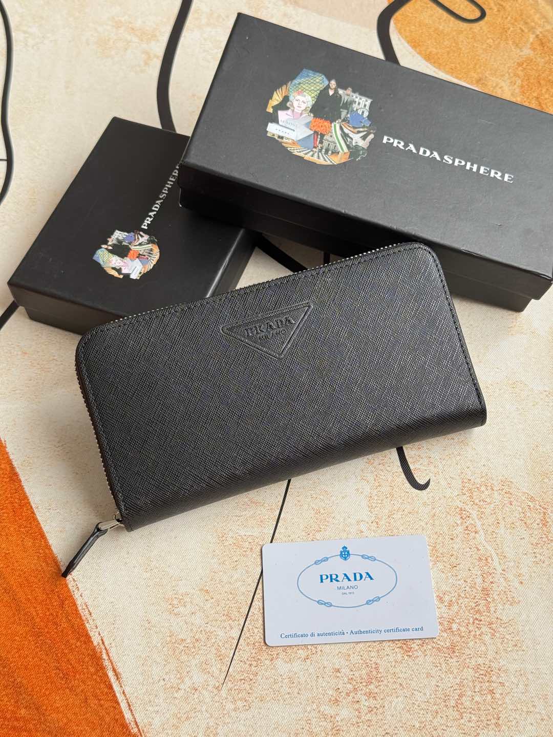 ZPクラシック小型ラウンドファスナー財布 - イタリア製牛皮使用