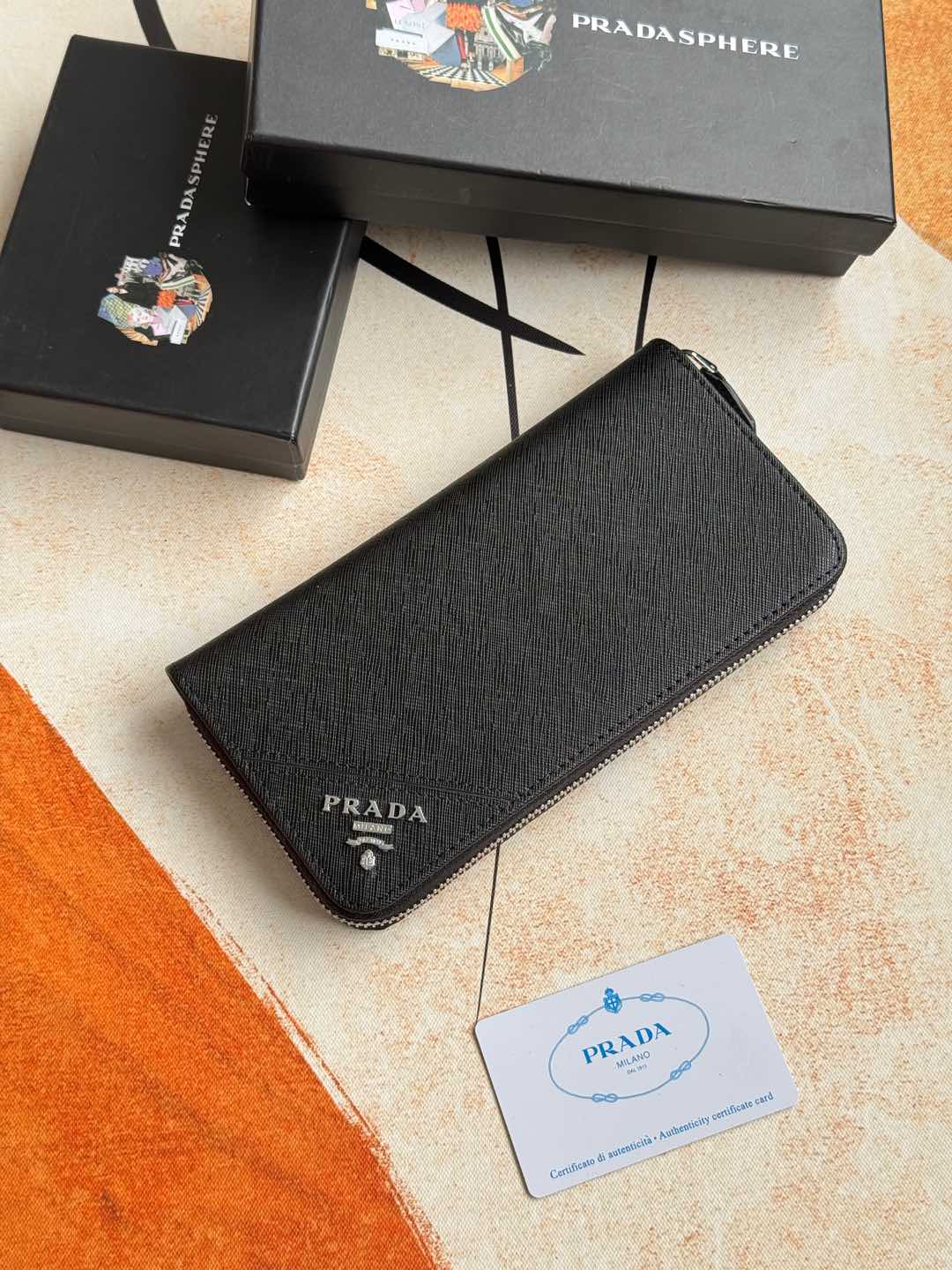 ZPクラシック小型シングルファスナーワレット - イタリアンレザー製