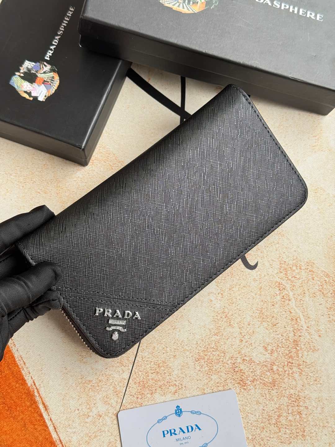 ZPクラシック小型シングルファスナーワレット - イタリアンレザー製